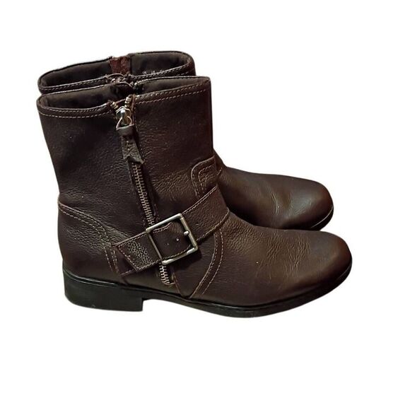 Clarks Shoes - Clark's Women's Merrian Lynn Boots 8.5 Zip Sides Ankle Bootie Buckle Beauties